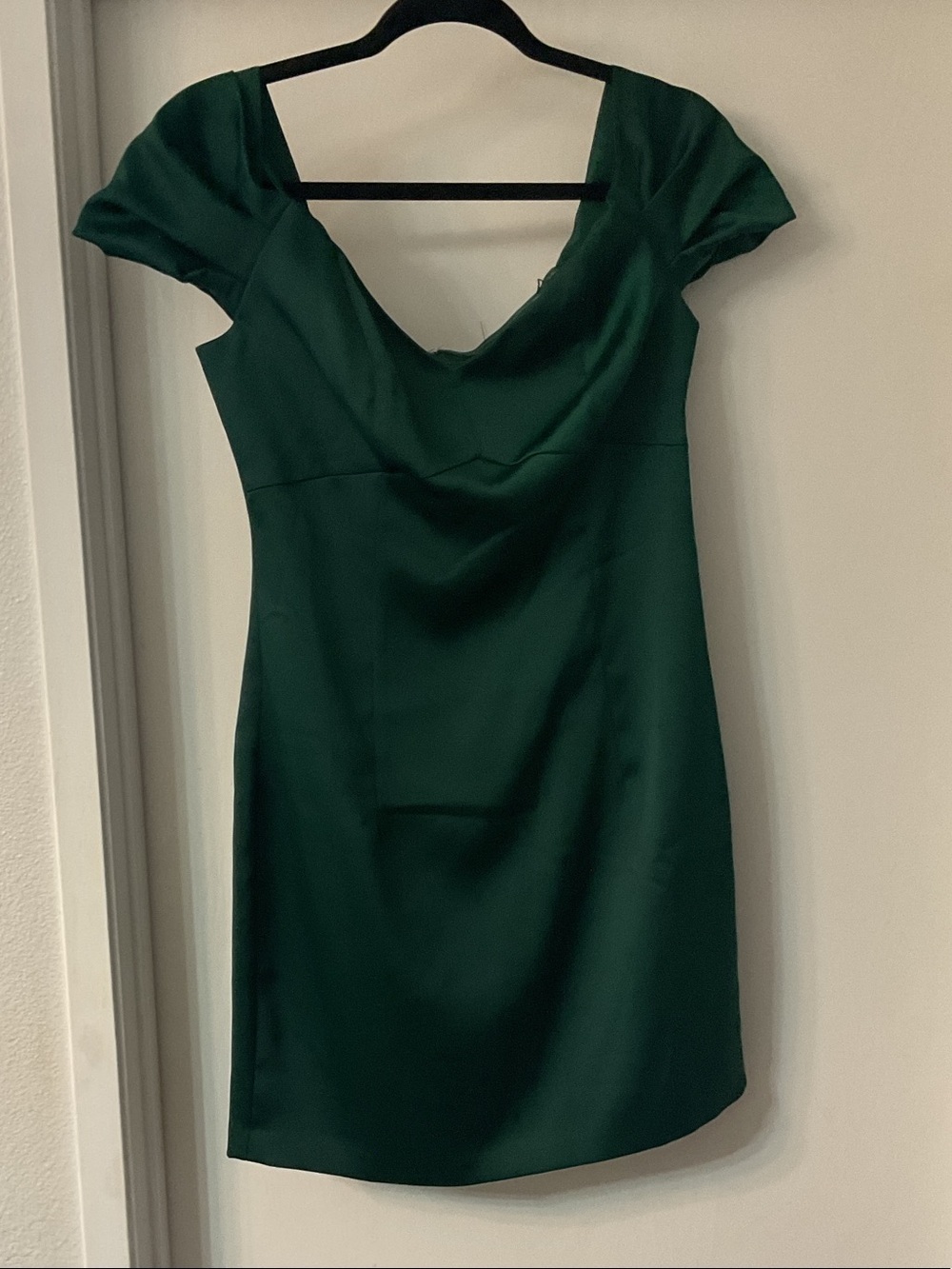 Guess Satin off shoulder Mini Dress in Emerald Green
